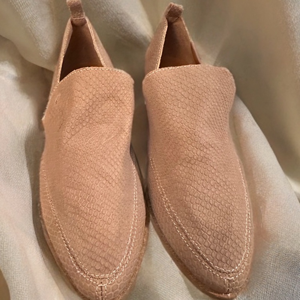 Mahzan Womens Comfort Insole Slip On Loafer Heels in Light Antler